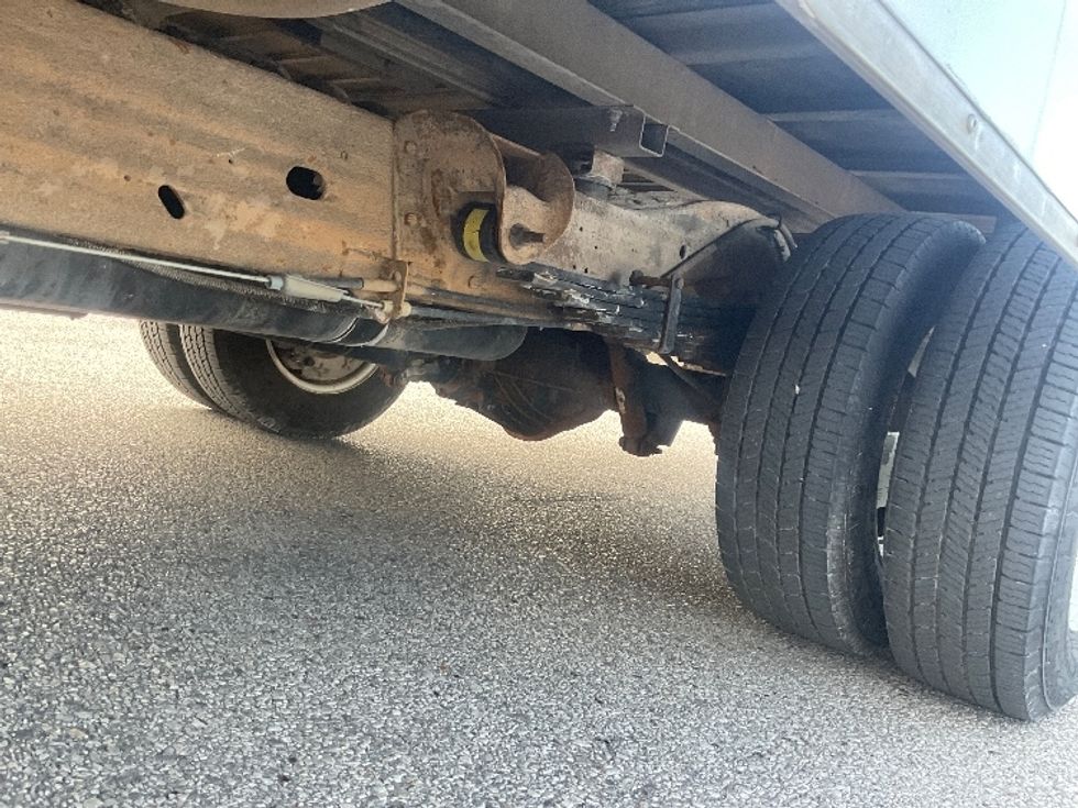 Light Duty Box Truck-Light and Medium Duty Trucks-GMC-2021-Savana G33903-Moberly-MO-86,370\n\t\tmiles-$ 30,750 - Image 5