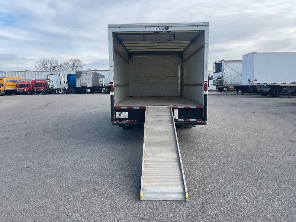 Light Duty Box Truck-Light and Medium Duty Trucks-GMC-2021-Savana G33903-Moberly-MO-86,370\n\t\tmiles-$ 30,750 - Image 9