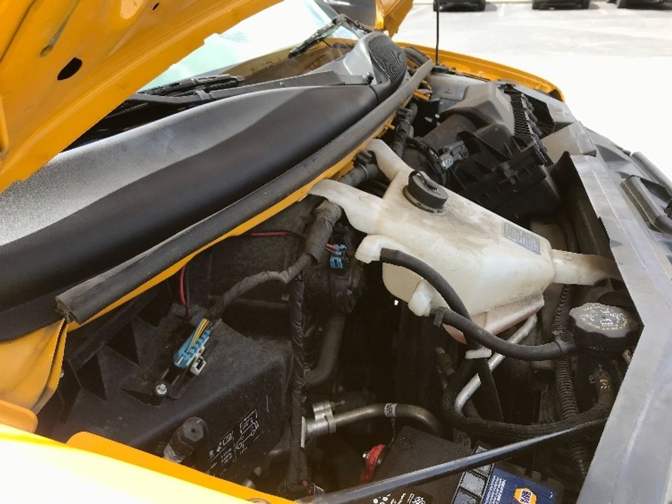 Light Duty Box Truck-Light and Medium Duty Trucks-GMC-2021-Savana G33903-Mobile-AL-89,430\n\t\tmiles-$ 27,250 - Image 22