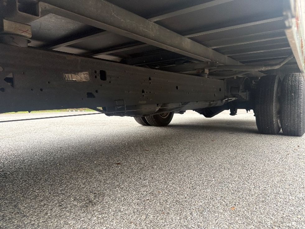 Light Duty Box Truck-Light and Medium Duty Trucks-GMC-2021-Savana G33903-Mobile-AL-90,003\n\t\tmiles-$ 32,000 - Image 5