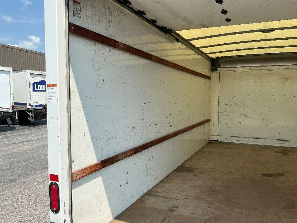 Light Duty Box Truck-Light and Medium Duty Trucks-GMC-2021-Savana G33903-Mobile-AL-92,952\n\t\tmiles-$ 29,750 - Image 11