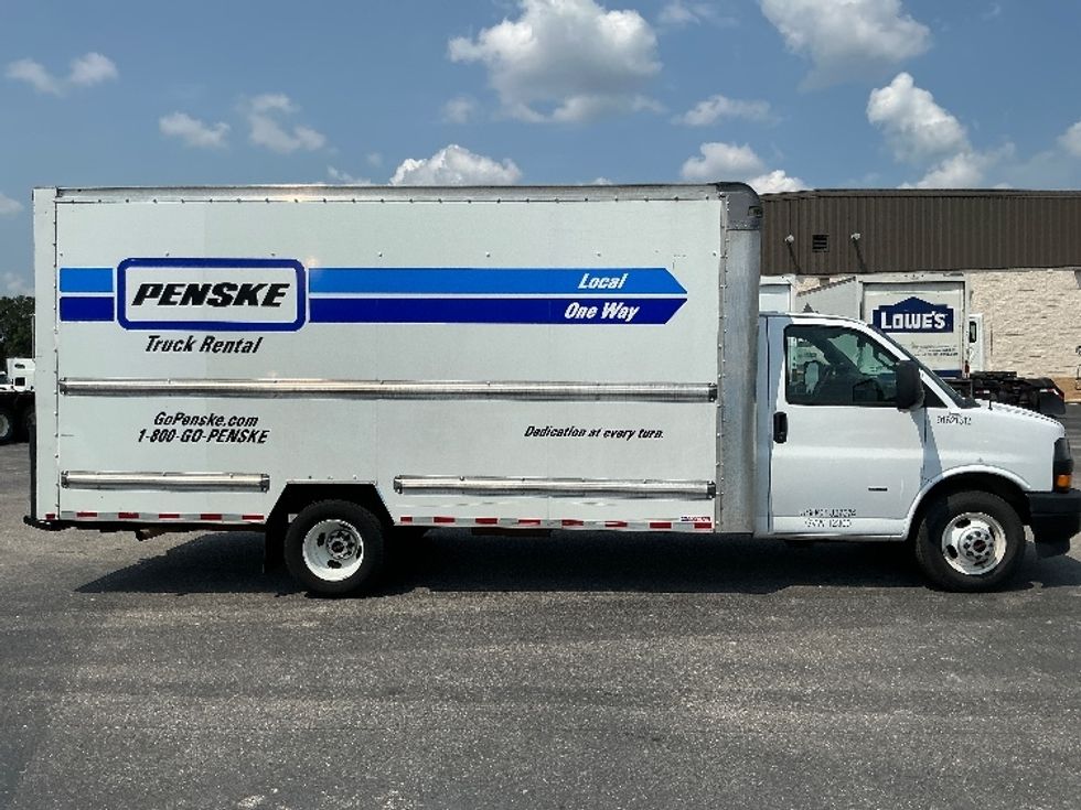 Light Duty Box Truck-Light and Medium Duty Trucks-GMC-2021-Savana G33903-Mobile-AL-92,952\n\t\tmiles-$ 29,750 - Image 15