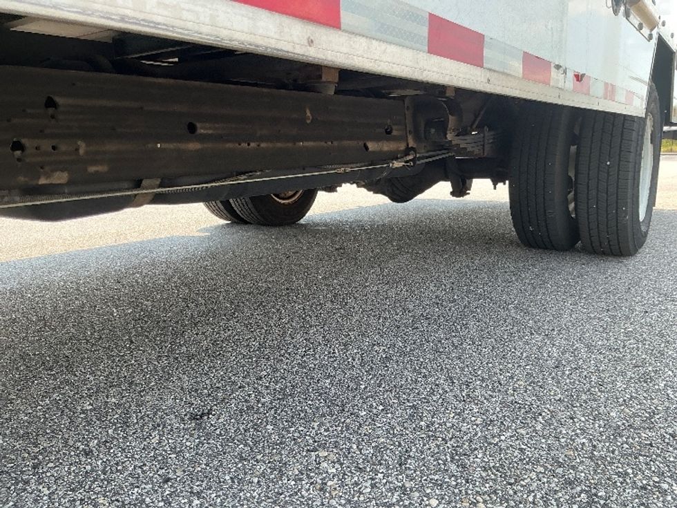 Light Duty Box Truck-Light and Medium Duty Trucks-GMC-2021-Savana G33903-Mobile-AL-92,952\n\t\tmiles-$ 29,750 - Image 5
