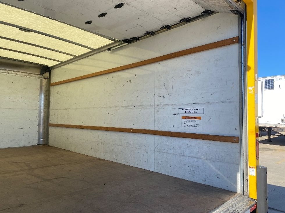 Light Duty Box Truck-Light and Medium Duty Trucks-GMC-2021-Savana G33903-Monroe-LA-98,981\n\t\tmiles-$ 26,500 - Image 12