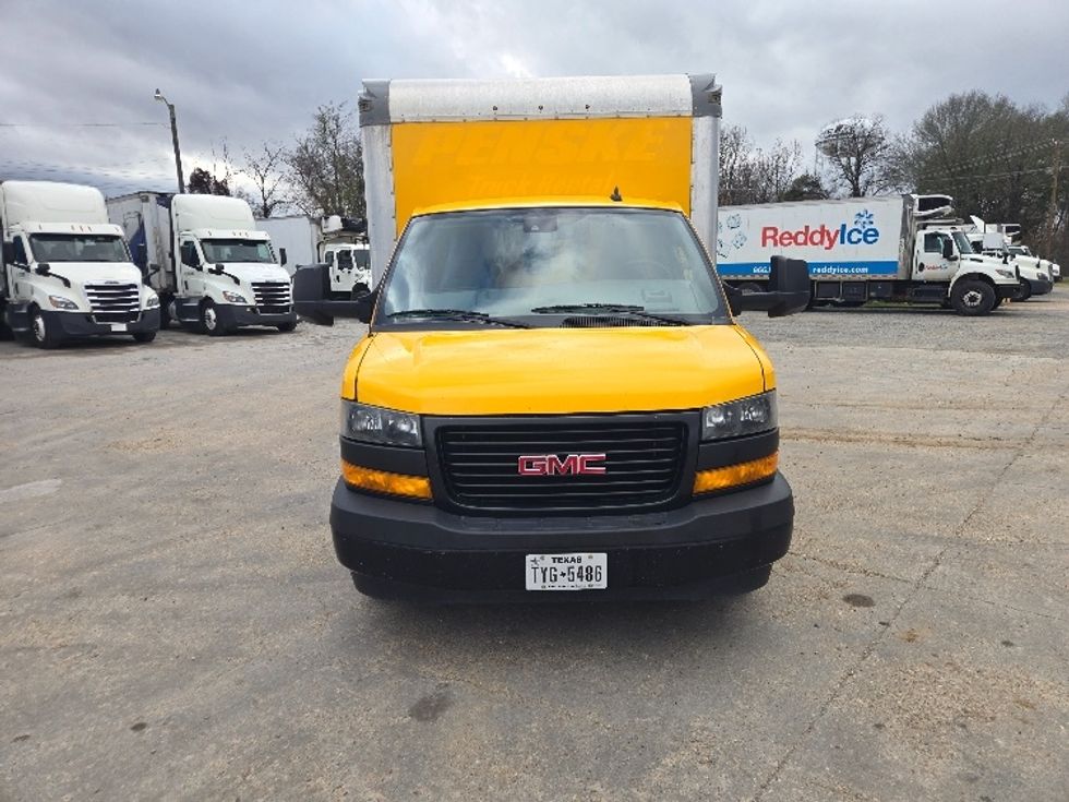 Light Duty Box Truck-Light and Medium Duty Trucks-GMC-2021-Savana G33903-Monroe-LA-98,981\n\t\tmiles-$ 26,500 - Image 2