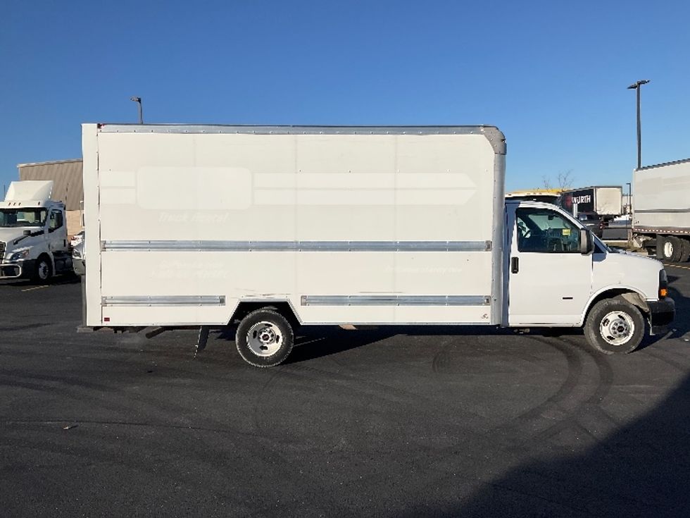 Light Duty Box Truck-Light and Medium Duty Trucks-GMC-2021-Savana G33903-Monroe-OH-108,357\n\t\tmiles-$ 27,750 - Image 13