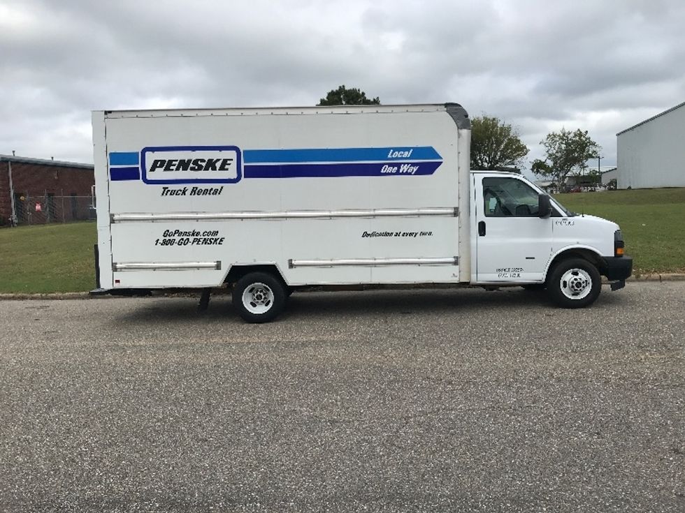 Light Duty Box Truck-Light and Medium Duty Trucks-GMC-2021-Savana G33903-Montgomery-AL-104,768\n\t\tmiles-$ 31,000 - Image 15