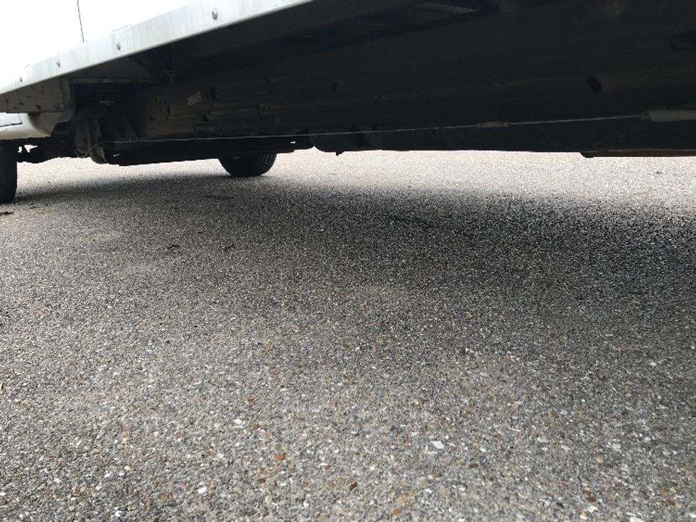 Light Duty Box Truck-Light and Medium Duty Trucks-GMC-2021-Savana G33903-Montgomery-AL-104,768\n\t\tmiles-$ 31,000 - Image 5