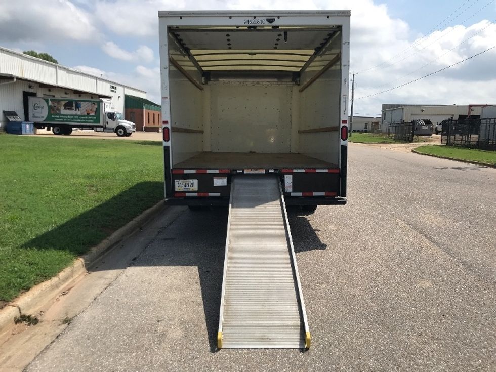 Light Duty Box Truck-Light and Medium Duty Trucks-GMC-2021-Savana G33903-Montgomery-AL-107,412\n\t\tmiles-$ 27,750 - Image 9