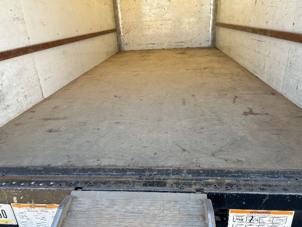 Light Duty Box Truck-Light and Medium Duty Trucks-GMC-2021-Savana G33903-Montgomery-AL-108,055\n\t\tmiles-$ 26,500 - Image 10