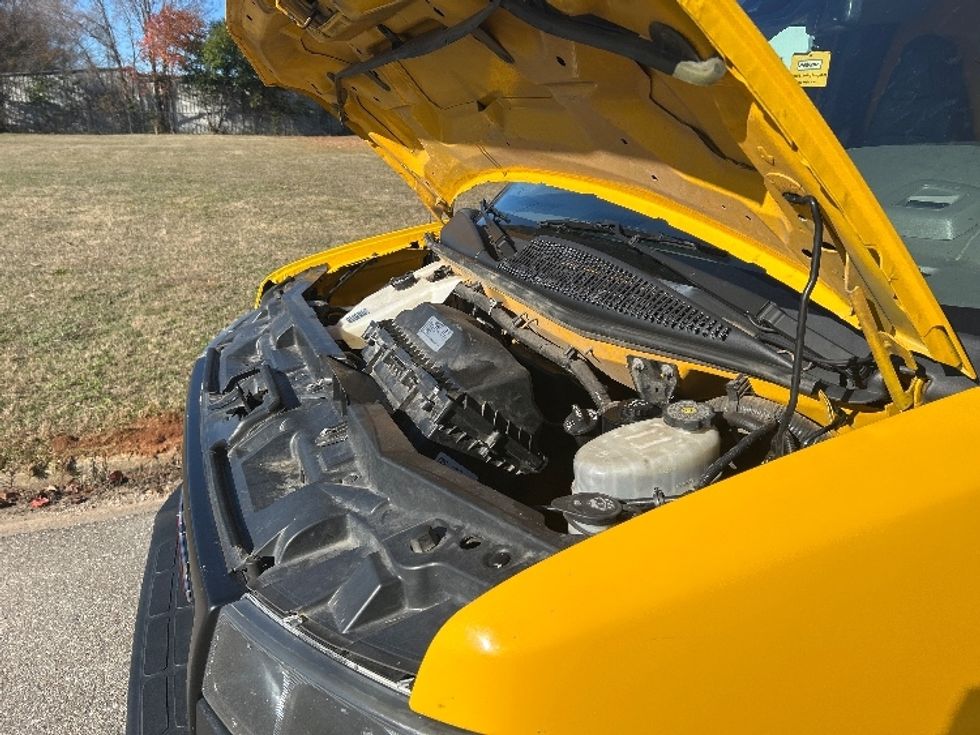 Light Duty Box Truck-Light and Medium Duty Trucks-GMC-2021-Savana G33903-Montgomery-AL-108,055\n\t\tmiles-$ 26,500 - Image 24