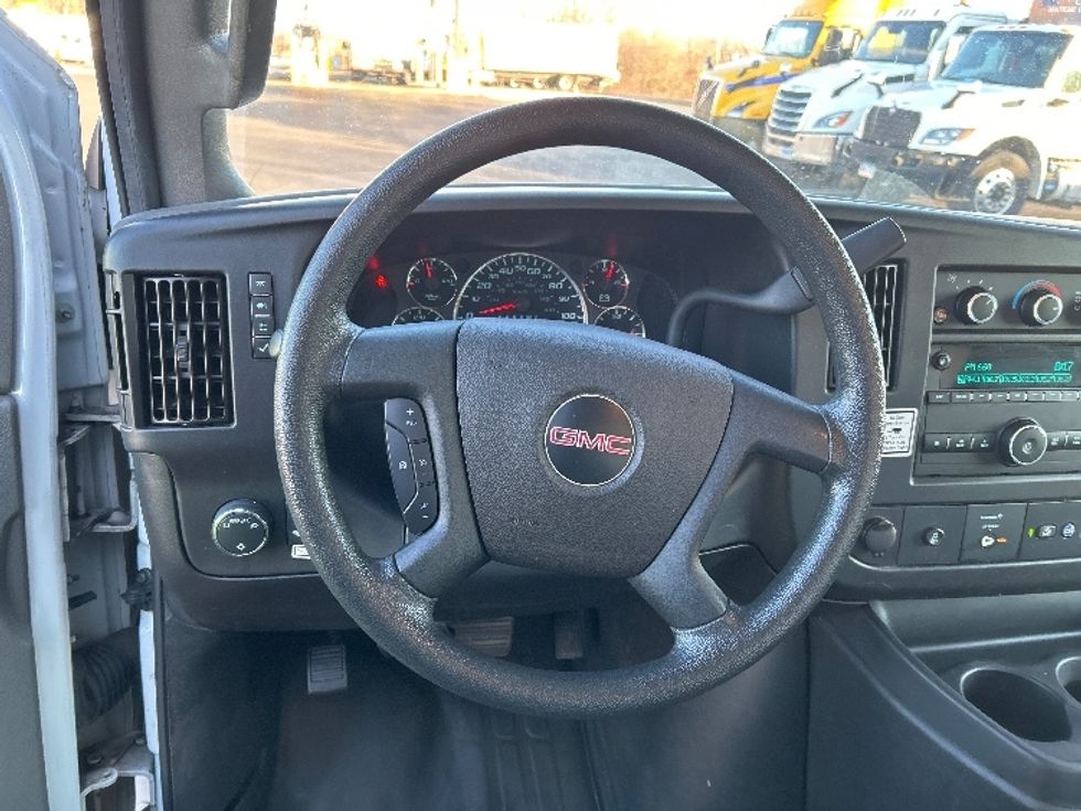 Light Duty Box Truck-Light and Medium Duty Trucks-GMC-2021-Savana G33903-Montgomery-NY-101,006\n\t\tmiles-$ 27,750 - Image 18