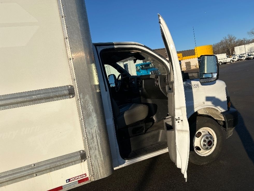 Light Duty Box Truck-Light and Medium Duty Trucks-GMC-2021-Savana G33903-Montgomery-NY-101,006\n\t\tmiles-$ 27,750 - Image 20