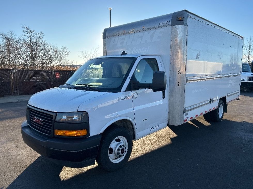 Light Duty Box Truck-Light and Medium Duty Trucks-GMC-2021-Savana G33903-Montgomery-NY-101,006\n\t\tmiles-$ 27,750 - Image 3