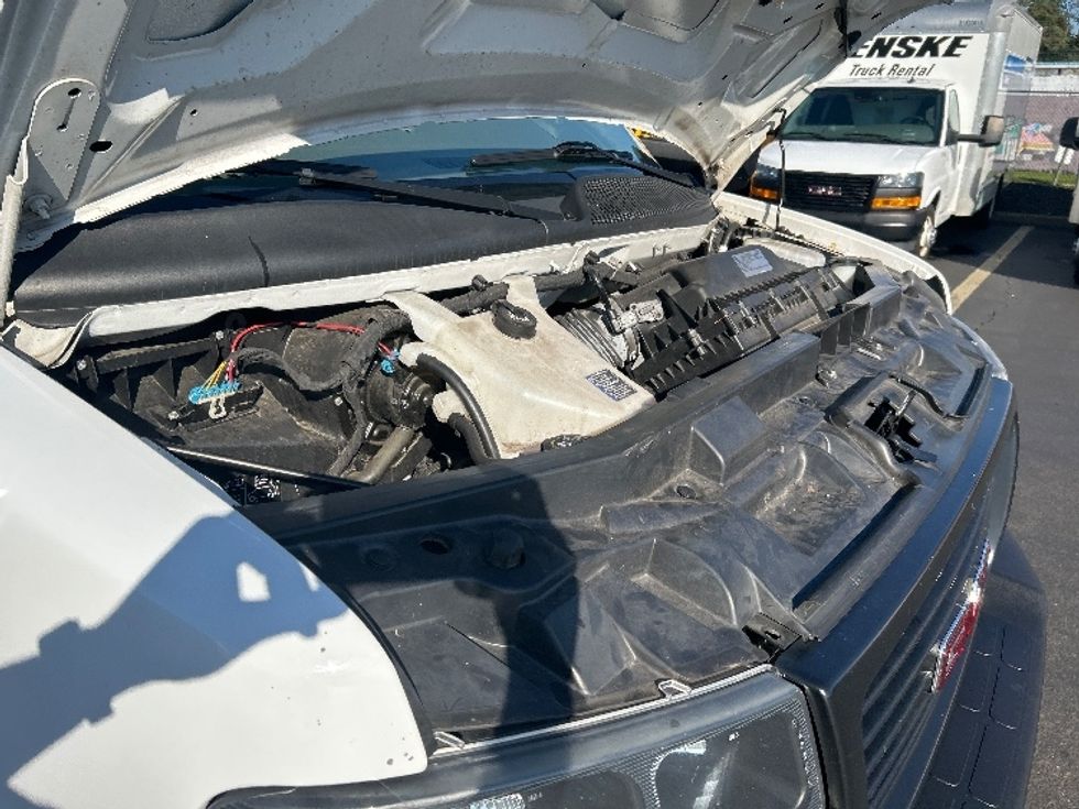 Light Duty Box Truck-Light and Medium Duty Trucks-GMC-2021-Savana G33903-Montgomery-NY-104,900\n\t\tmiles-$ 27,250 - Image 21