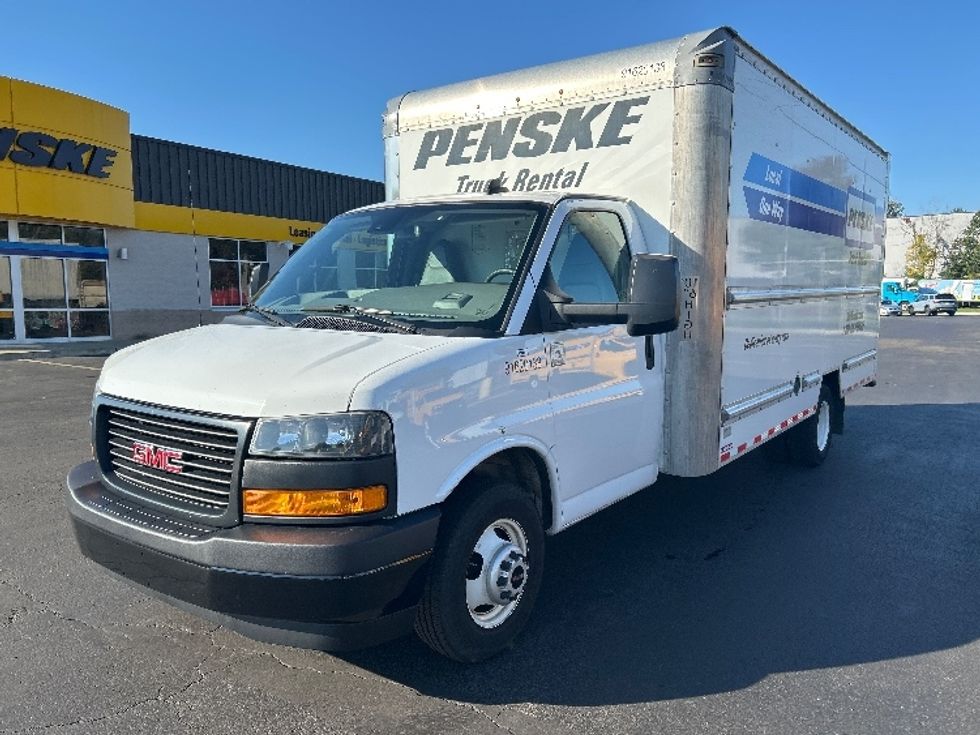 2021 Gmc Savana 3500 Cutaway photo 3