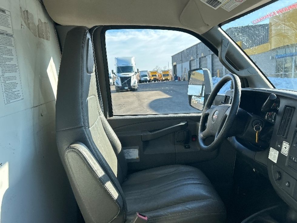 Light Duty Box Truck-Light and Medium Duty Trucks-GMC-2021-Savana G33903-Montgomery-NY-106,425\n\t\tmiles-$ 27,000 - Image 20