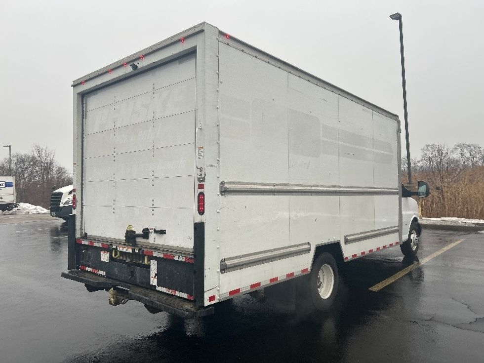 Light Duty Box Truck-Light and Medium Duty Trucks-GMC-2021-Savana G33903-Montgomery-NY-113,874\n\t\tmiles-$ 26,250 - Image 11