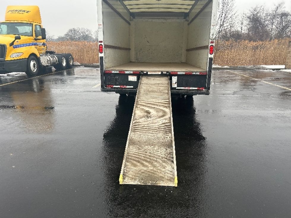 Light Duty Box Truck-Light and Medium Duty Trucks-GMC-2021-Savana G33903-Montgomery-NY-113,874\n\t\tmiles-$ 26,250 - Image 23