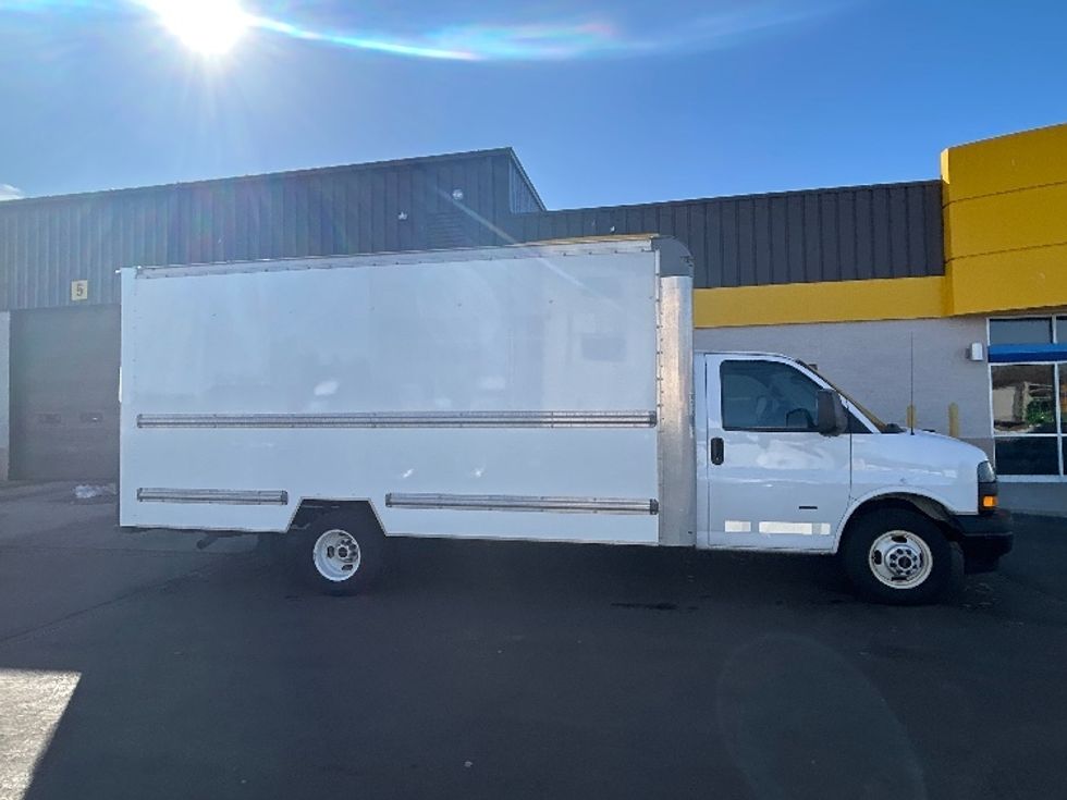 Light Duty Box Truck-Light and Medium Duty Trucks-GMC-2021-Savana G33903-Montgomery-NY-124,389\n\t\tmiles-$ 25,000 - Image 13