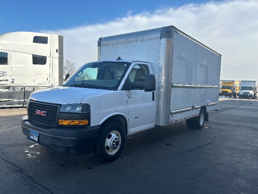 Light Duty Box Truck-Light and Medium Duty Trucks-GMC-2021-Savana G33903-Montgomery-NY-124,389\n\t\tmiles-$ 25,000 - Image 3