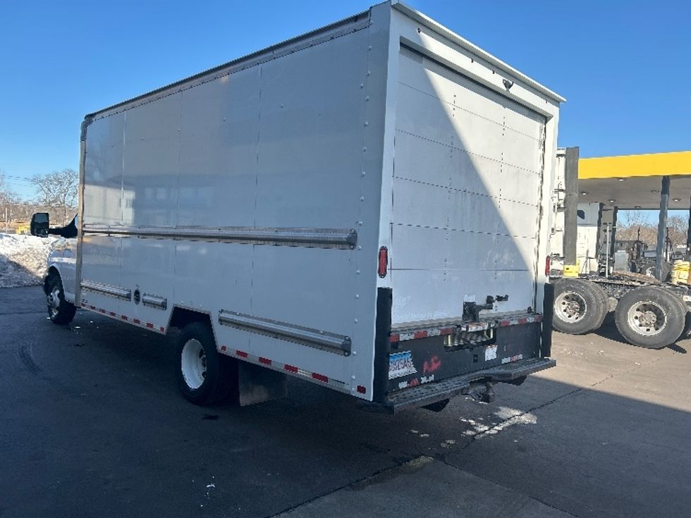 Light Duty Box Truck-Light and Medium Duty Trucks-GMC-2021-Savana G33903-Montgomery-NY-124,389\n\t\tmiles-$ 25,000 - Image 6