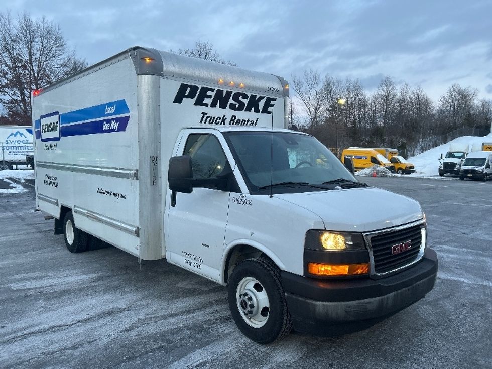 Light Duty Box Truck-Light and Medium Duty Trucks-GMC-2021-Savana G33903-Montgomery-NY-86,903\n\t\tmiles-$ 29,250 - Image 1