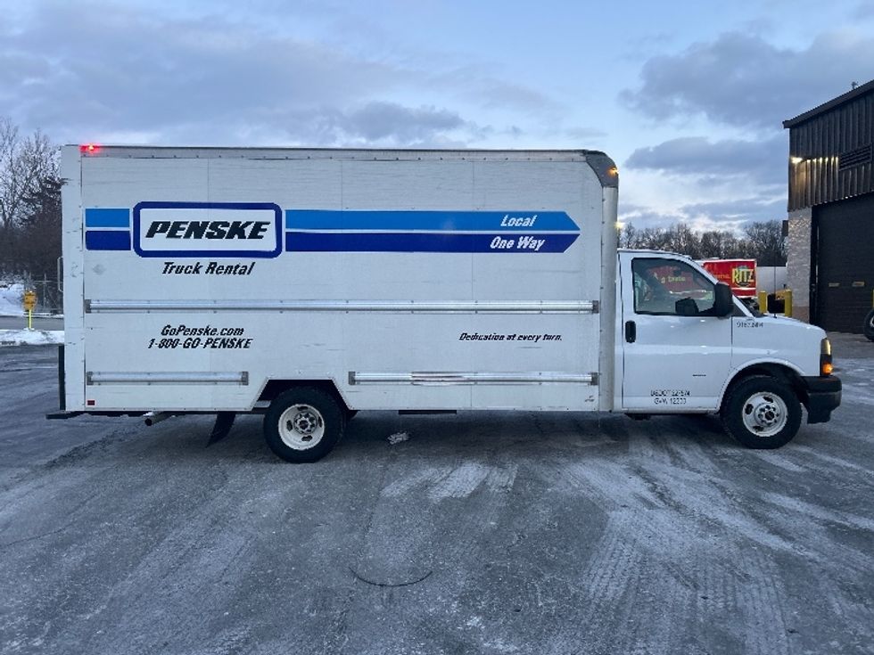 Light Duty Box Truck-Light and Medium Duty Trucks-GMC-2021-Savana G33903-Montgomery-NY-86,903\n\t\tmiles-$ 29,250 - Image 14