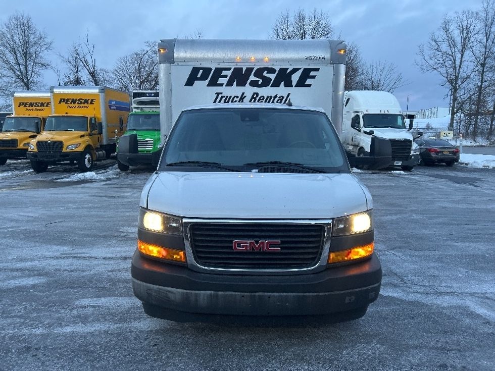 Light Duty Box Truck-Light and Medium Duty Trucks-GMC-2021-Savana G33903-Montgomery-NY-86,903\n\t\tmiles-$ 29,250 - Image 2