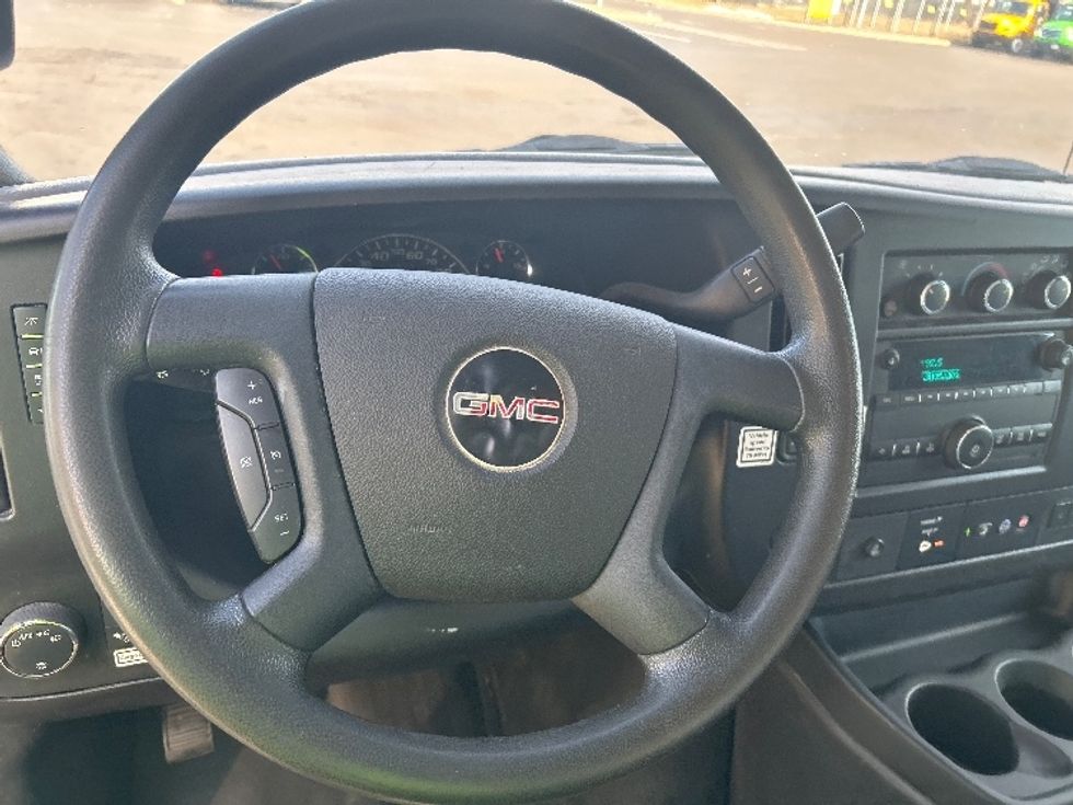 Light Duty Box Truck-Light and Medium Duty Trucks-GMC-2021-Savana G33903-Montgomery-NY-96,426\n\t\tmiles-$ 28,000 - Image 15