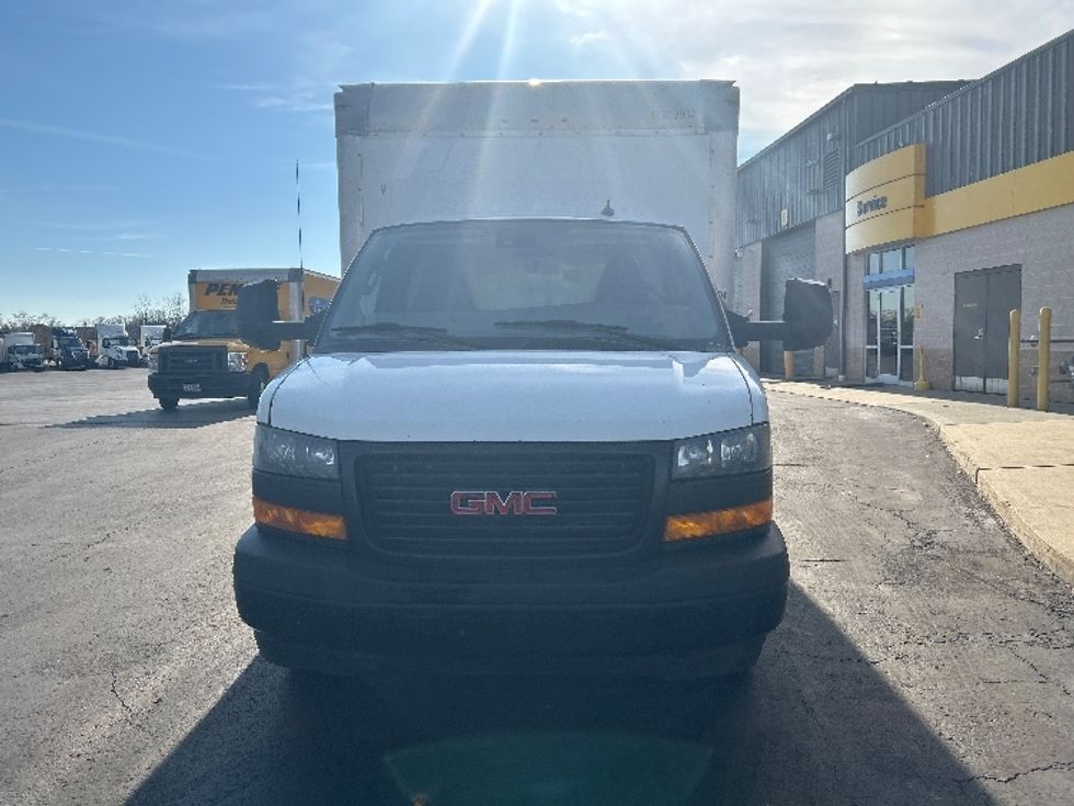 Light Duty Box Truck-Light and Medium Duty Trucks-GMC-2021-Savana G33903-Montgomery-NY-96,426\n\t\tmiles-$ 28,000 - Image 2