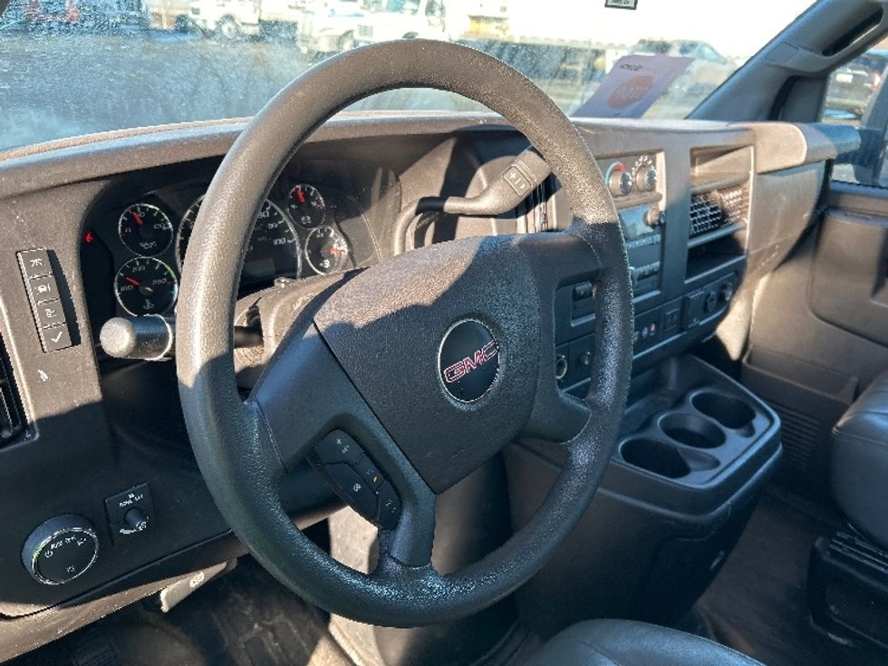 Light Duty Box Truck-Light and Medium Duty Trucks-GMC-2021-Savana G33903-Montgomery-NY-99,666\n\t\tmiles-$ 27,750 - Image 17