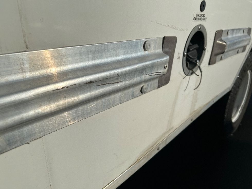 Light Duty Box Truck-Light and Medium Duty Trucks-GMC-2021-Savana G33903-Montgomery-NY-99,666\n\t\tmiles-$ 27,750 - Image 25