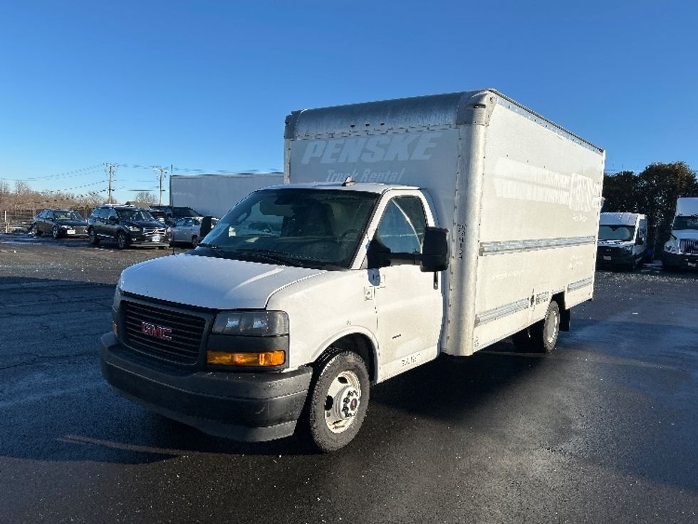 Light Duty Box Truck-Light and Medium Duty Trucks-GMC-2021-Savana G33903-Montgomery-NY-99,666\n\t\tmiles-$ 27,750 - Image 3