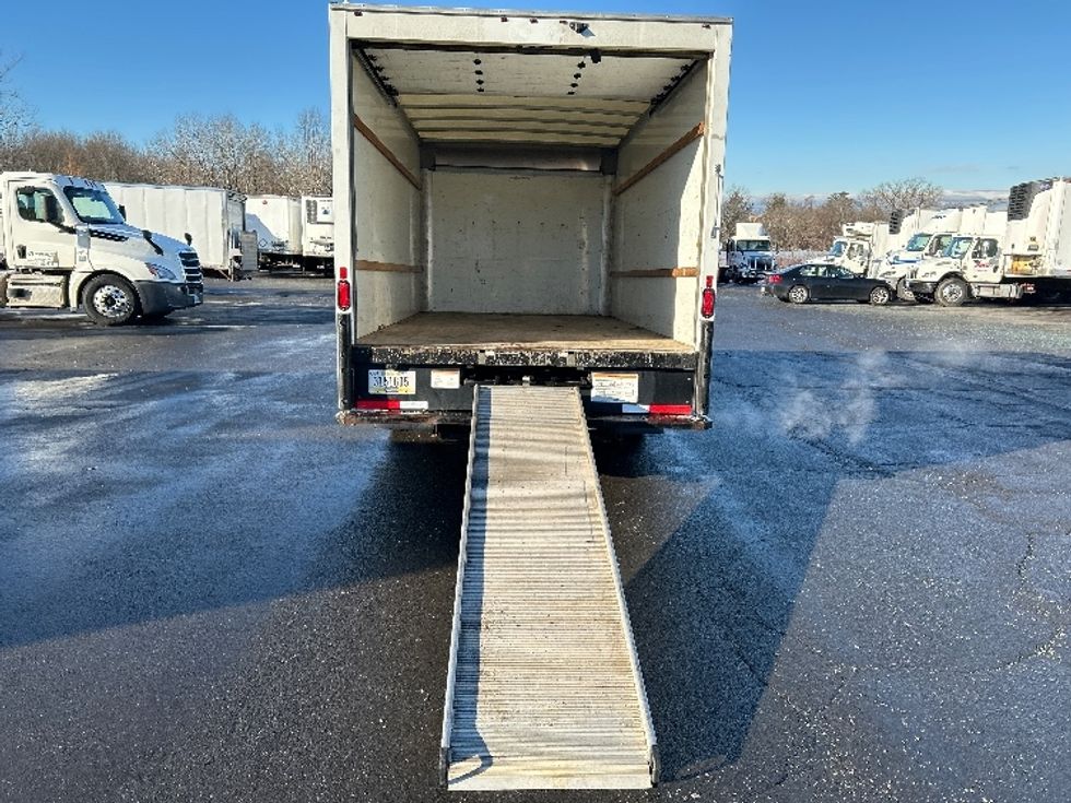 Light Duty Box Truck-Light and Medium Duty Trucks-GMC-2021-Savana G33903-Montgomery-NY-99,666\n\t\tmiles-$ 27,750 - Image 9