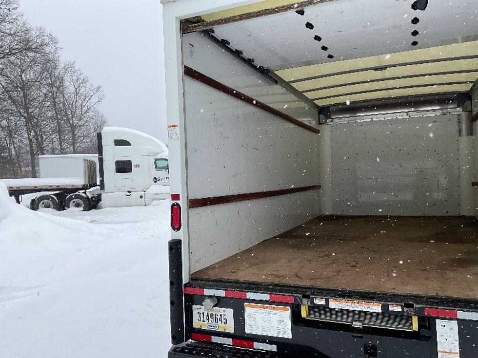 Light Duty Box Truck-Light and Medium Duty Trucks-GMC-2021-Savana G33903-Muskegon-MI-111,959\n\t\tmiles-$ 27,750 - Image 10