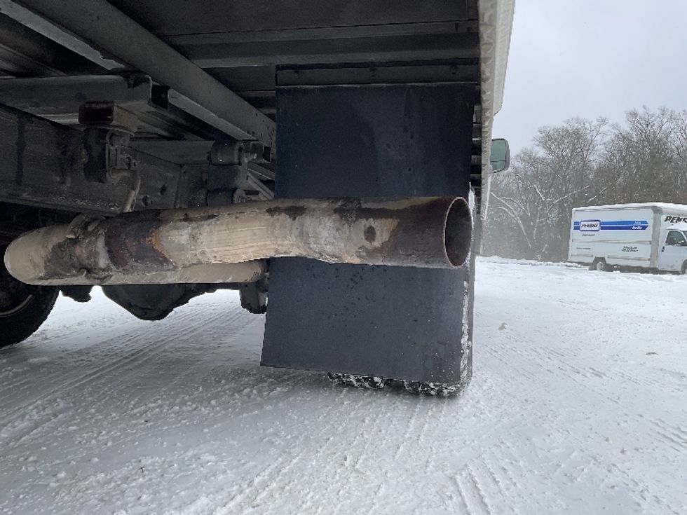 Light Duty Box Truck-Light and Medium Duty Trucks-GMC-2021-Savana G33903-Muskegon-MI-111,959\n\t\tmiles-$ 27,750 - Image 11