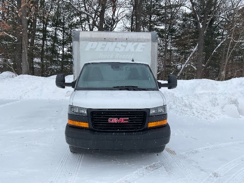 Light Duty Box Truck-Light and Medium Duty Trucks-GMC-2021-Savana G33903-Muskegon-MI-111,959\n\t\tmiles-$ 27,750 - Image 2