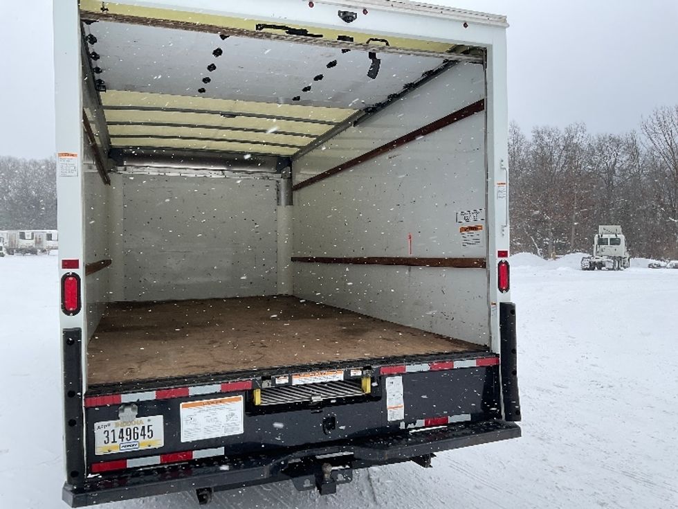 Light Duty Box Truck-Light and Medium Duty Trucks-GMC-2021-Savana G33903-Muskegon-MI-111,959\n\t\tmiles-$ 27,750 - Image 23