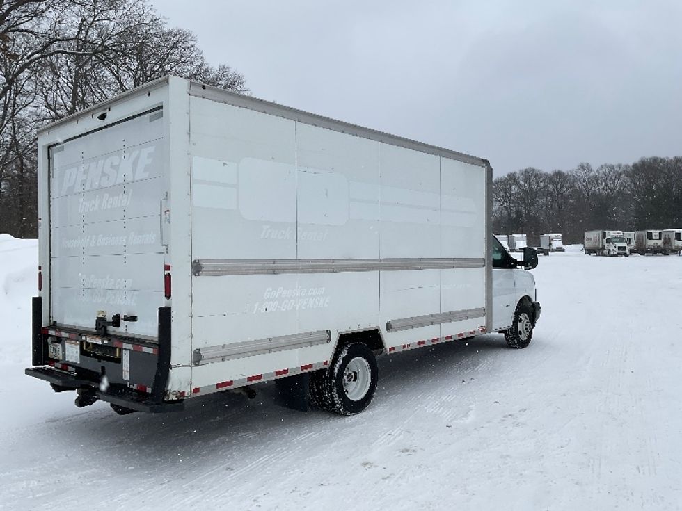 Light Duty Box Truck-Light and Medium Duty Trucks-GMC-2021-Savana G33903-Muskegon-MI-111,959\n\t\tmiles-$ 27,750 - Image 24