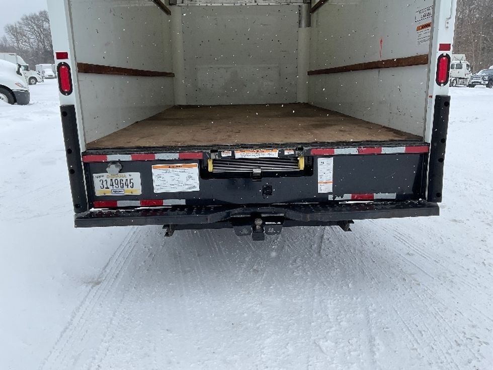 Light Duty Box Truck-Light and Medium Duty Trucks-GMC-2021-Savana G33903-Muskegon-MI-111,959\n\t\tmiles-$ 27,750 - Image 8