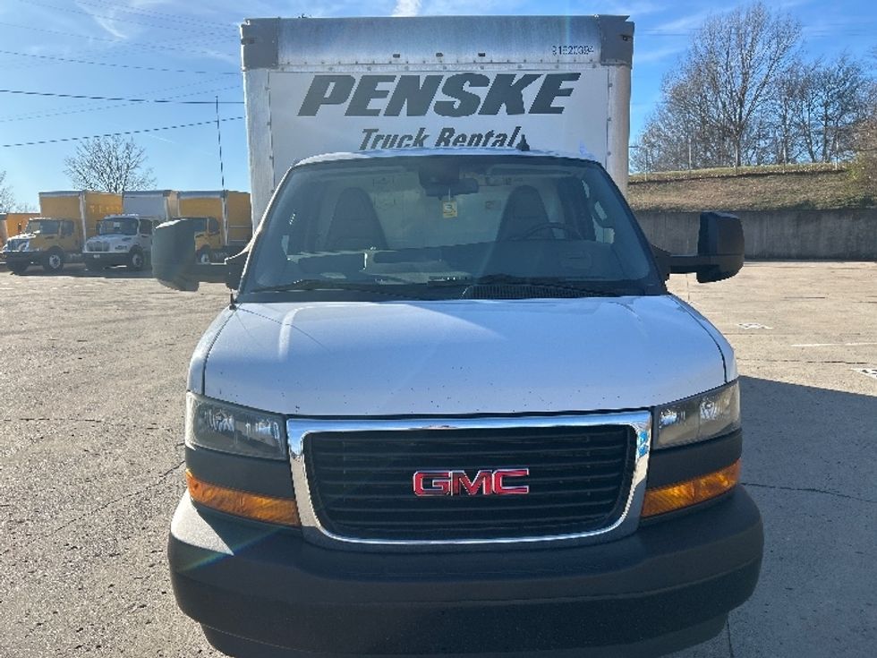 Light Duty Box Truck-Light and Medium Duty Trucks-GMC-2021-Savana G33903-Nashville (Mount Juliet)-TN-100,140\n\t\tmiles-$ 30,750 - Image 2