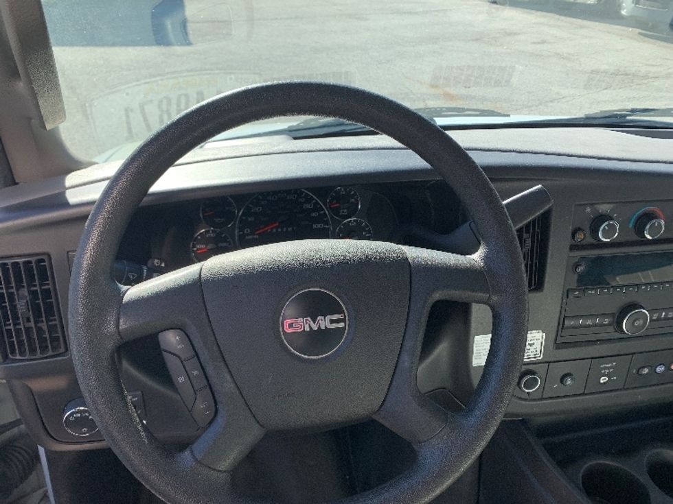 Light Duty Box Truck-Light and Medium Duty Trucks-GMC-2021-Savana G33903-Nashville (Mount Juliet)-TN-103,539\n\t\tmiles-$ 30,250 - Image 18