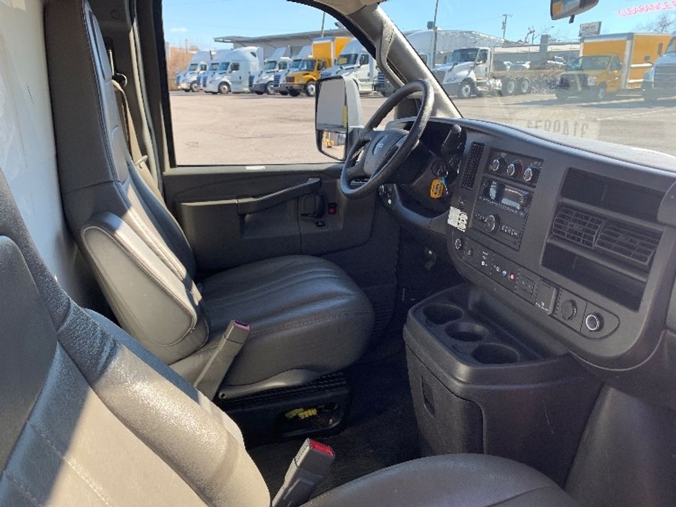 Light Duty Box Truck-Light and Medium Duty Trucks-GMC-2021-Savana G33903-Nashville (Mount Juliet)-TN-103,539\n\t\tmiles-$ 30,250 - Image 22