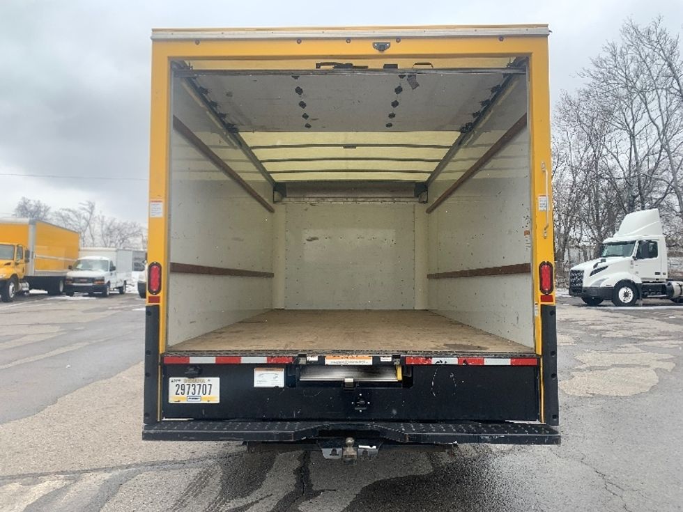 Light Duty Box Truck-Light and Medium Duty Trucks-GMC-2021-Savana G33903-Nashville (Mount Juliet)-TN-105,130\n\t\tmiles-$ 27,000 - Image 8