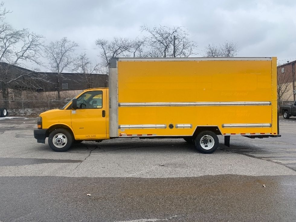 Light Duty Box Truck-Light and Medium Duty Trucks-GMC-2021-Savana G33903-Nashville (Mount Juliet)-TN-105,130\n\t\tmiles-$ 27,000 - Image 4