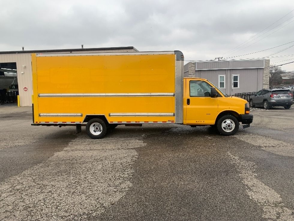Light Duty Box Truck-Light and Medium Duty Trucks-GMC-2021-Savana G33903-Nashville (Mount Juliet)-TN-105,130\n\t\tmiles-$ 27,000 - Image 15