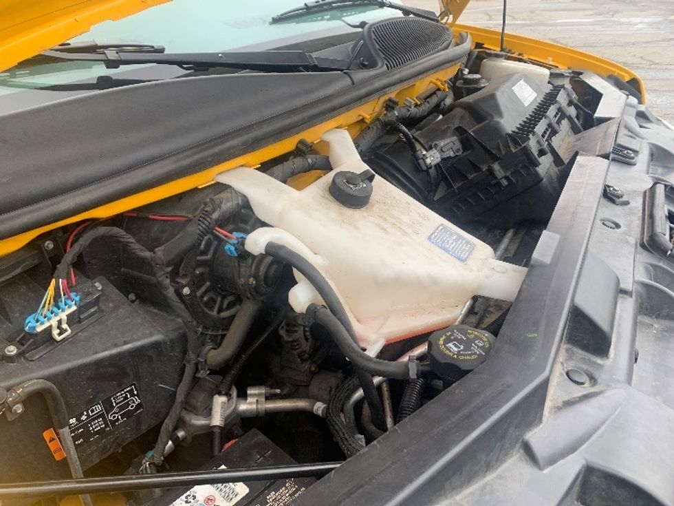 Light Duty Box Truck-Light and Medium Duty Trucks-GMC-2021-Savana G33903-Nashville (Mount Juliet)-TN-105,130\n\t\tmiles-$ 27,000 - Image 23