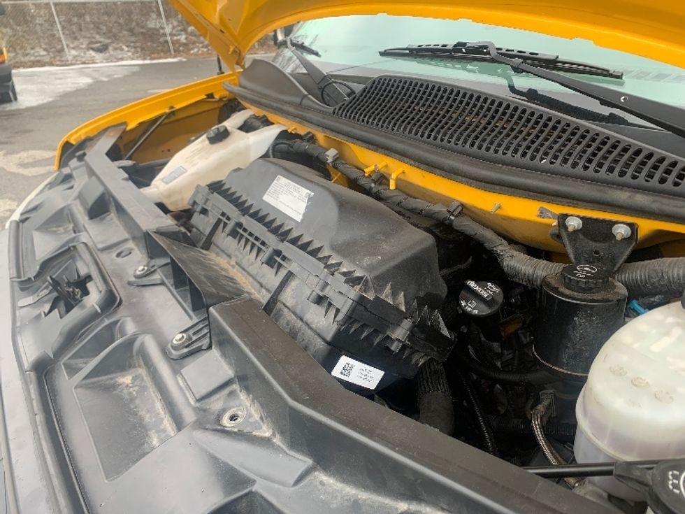 Light Duty Box Truck-Light and Medium Duty Trucks-GMC-2021-Savana G33903-Nashville (Mount Juliet)-TN-105,130\n\t\tmiles-$ 27,000 - Image 24