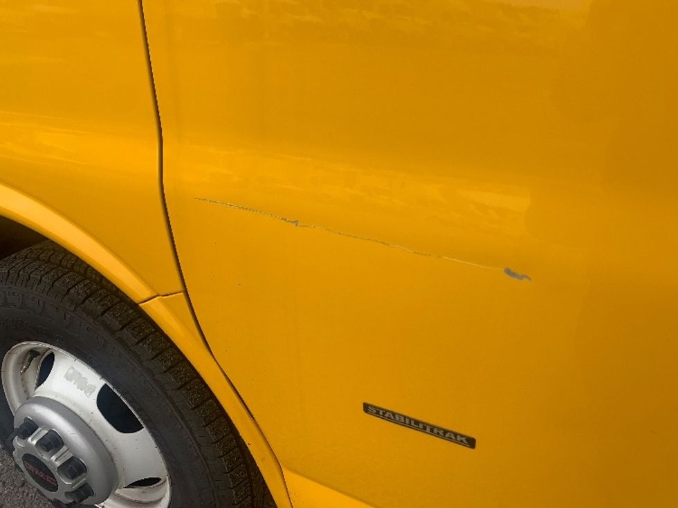 Light Duty Box Truck-Light and Medium Duty Trucks-GMC-2021-Savana G33903-Nashville (Mount Juliet)-TN-105,130\n\t\tmiles-$ 27,000 - Image 25